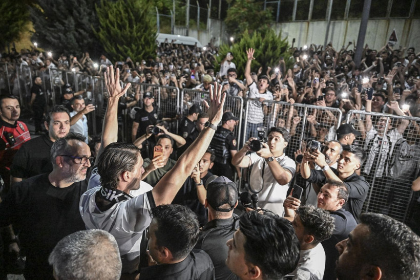 Beşiktaş, Vlahovic'i İstanbul'a getirdi: Sırp forvetten Türkçe mesaj! - Resim: 11