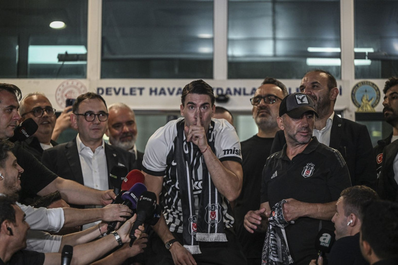 Beşiktaş, Vlahovic'i İstanbul'a getirdi: Sırp forvetten Türkçe mesaj! - Resim: 4