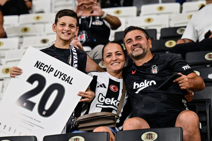Necip Uysal'dan 17 yıl sonra Beşiktaş taraftarına veda - Resim: 2