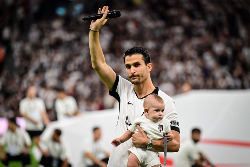 Necip Uysal'dan 17 yıl sonra Beşiktaş taraftarına veda - Resim: 1