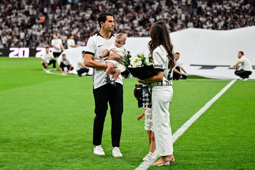 Necip Uysal'dan 17 yıl sonra Beşiktaş taraftarına veda - Resim: 4