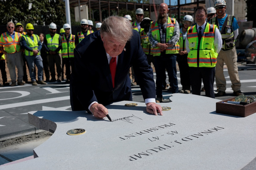 Trump'ın elindeki makyaj tartışma fitilini ateşledi - Resim : 3