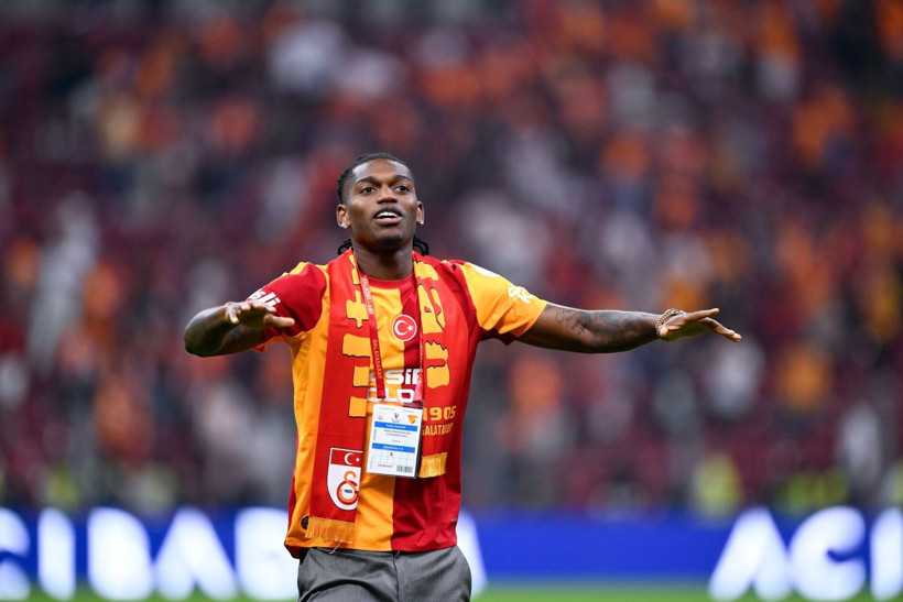 Rafael Leao sahaya indi, Batrakov'la üçlü çektirdi - Resim: 12