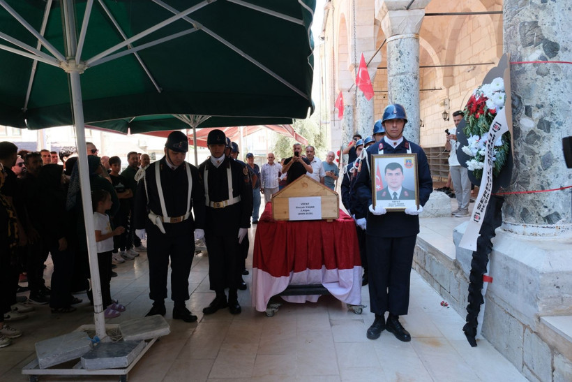 Gaziye en acı veda: Oğluyla ilk kez maça gitmişti - Resim: 9