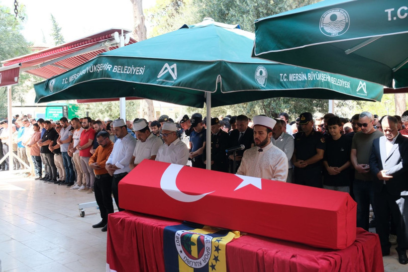 Gaziye en acı veda: Oğluyla ilk kez maça gitmişti - Resim: 14