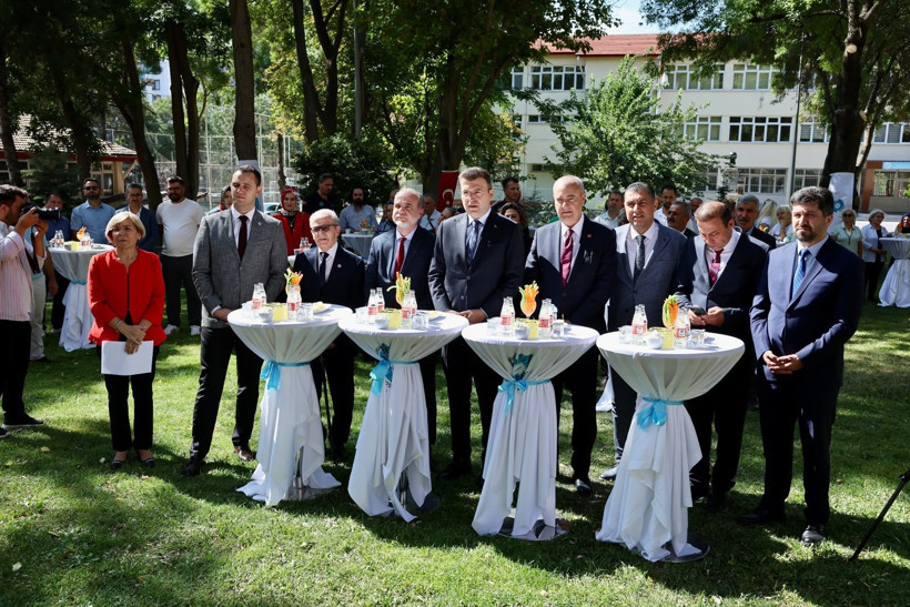 Bu üniversitede öğrenciler 60 yaş ve üzeri kişiler olacak - Resim : 3