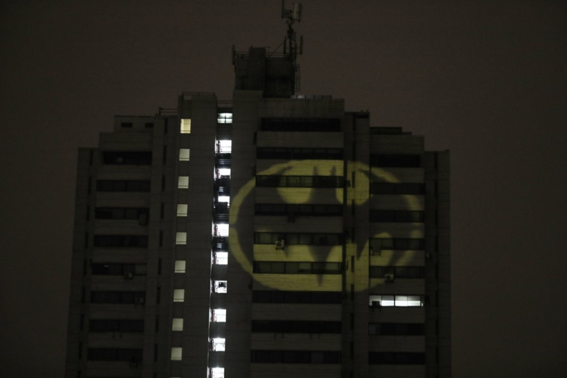 Batman sinyali gökyüzünü aydınlattı - Resim: 2