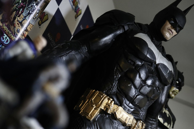 Batman sinyali gökyüzünü aydınlattı - Resim: 10