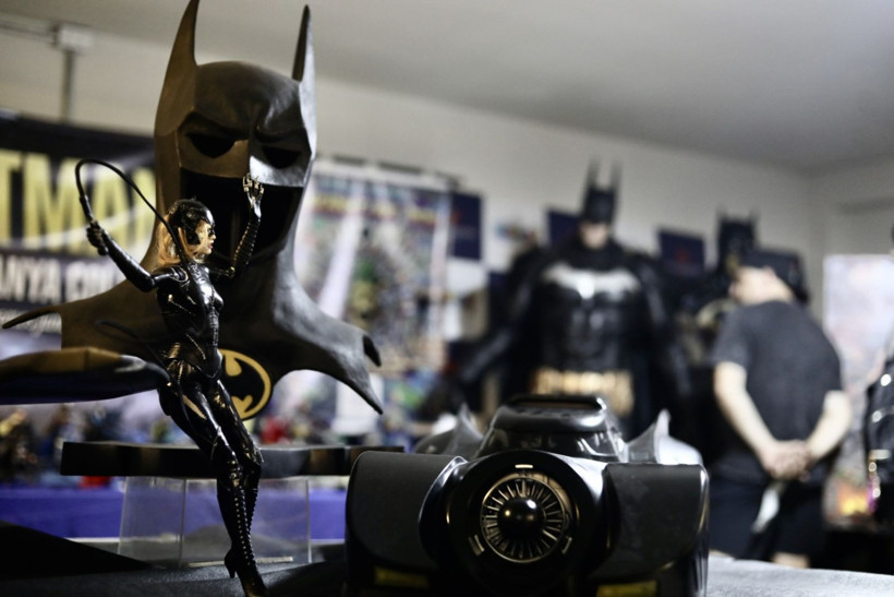 Batman sinyali gökyüzünü aydınlattı - Resim: 11
