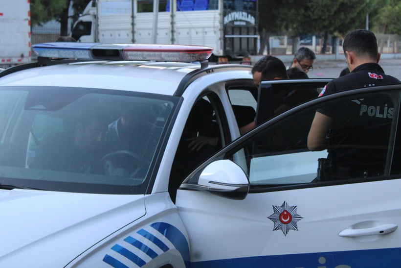 Okul önünde pompalı tüfekle gezen 2 kişi yakalandı - Resim : 4