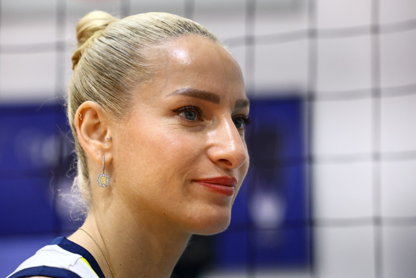 Gizem Örge'den şampiyonluk mesajı: Kupalarla taçlandıracağımız bir sezon - Resim : 2