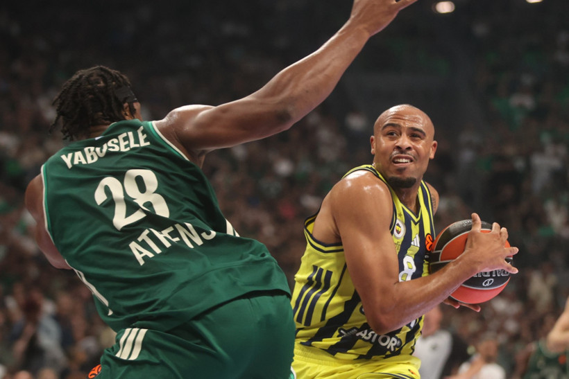 Fenerbahçe Yunanistan'da yıkıldı. Obradovic Jasikevicius'u devirdi - Resim : 1