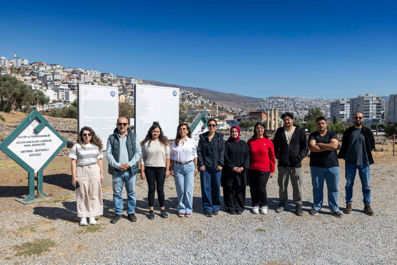 İzmir'de 2 bin 700 yıl önce sokakları bile planlamışlar! Kazılarda ortaya çıktı - Resim : 1