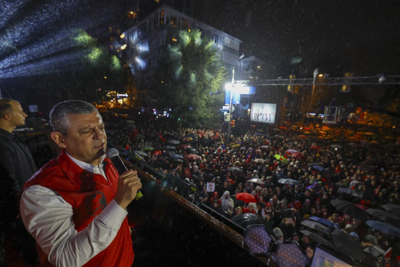 Özgür Özel: Cumhuriyetin yıkılmasına izin vermeyeceğiz - Resim : 16