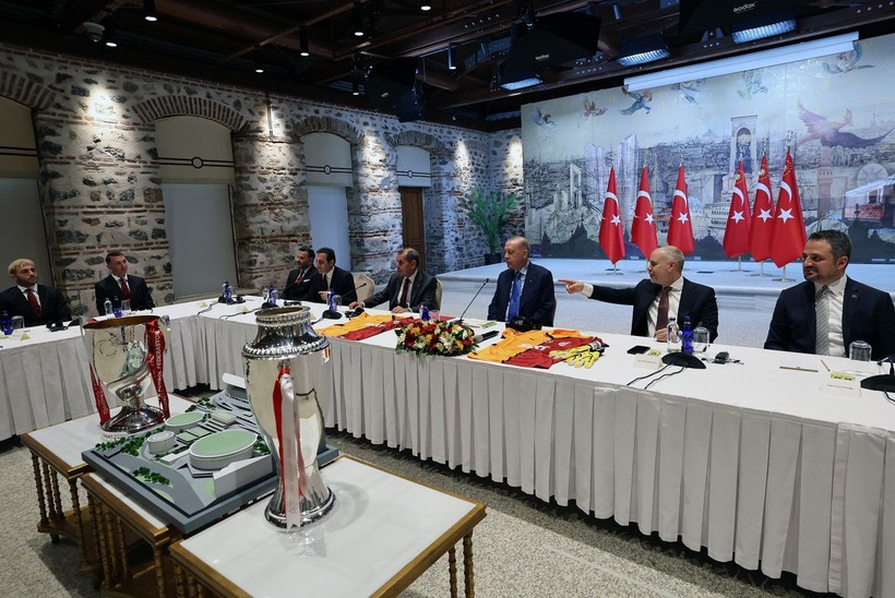 Osimhen'den Erdoğan'a hediye: Dolmabahçe'de buluşma - Resim: 21