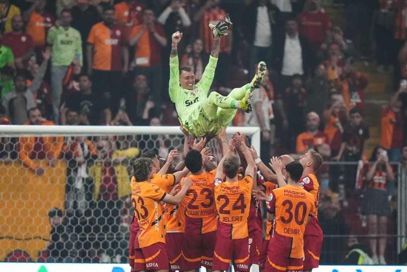 Galatasaray şampiyonluğu bu kez evinde kutladı: RAMS Park'tan çok özel kareler - Resim: 12