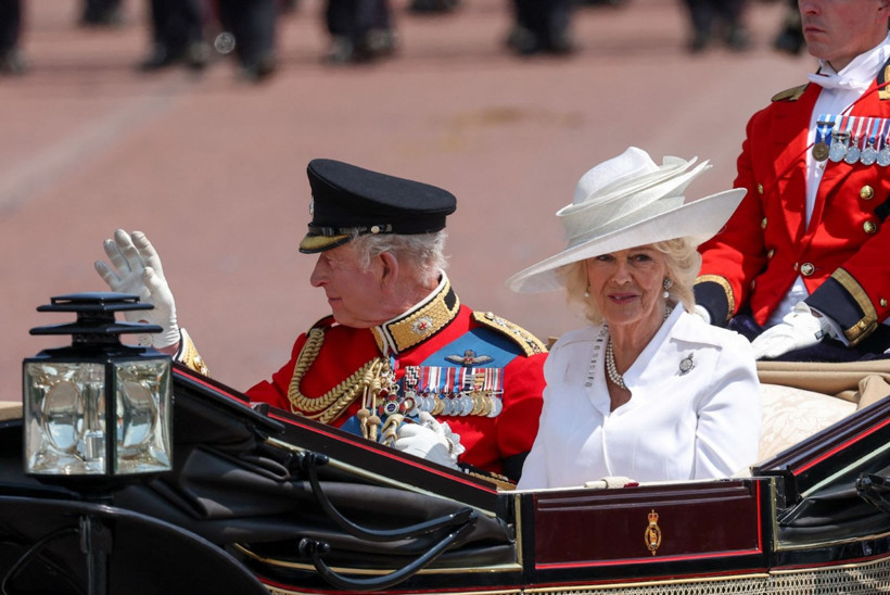 Dünya kaynıyor, onlar kutlama yapıyor - Resim: 10