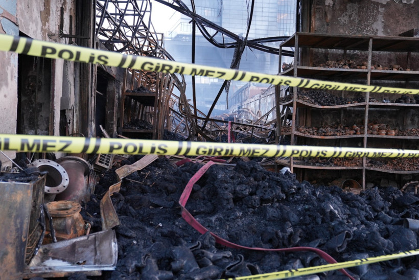 Gece boyunca yandı! Hasarı sabah ortaya çıktı - Resim : 1