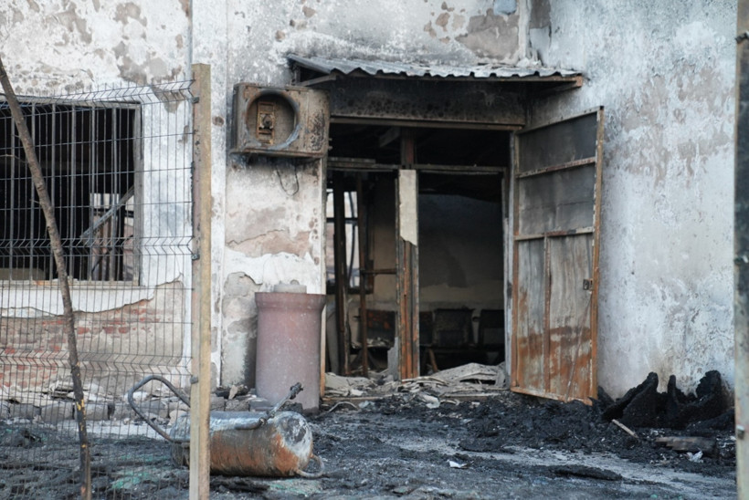 Gece boyunca yandı! Hasarı sabah ortaya çıktı - Resim : 2