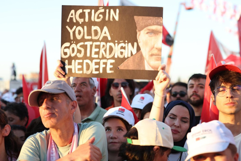 Özgür Özel'den Erdoğan'ın 'tarihi' açıklamasına sert yanıt - Resim : 6