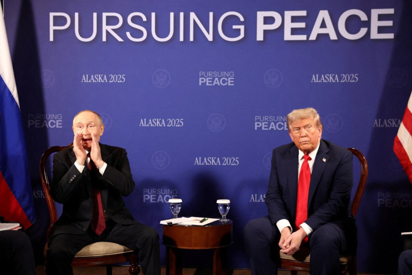 Trump ve Putin'in uçakları Alaska'ya indi: Barış çıkmazsa mutsuz olurum - Resim : 11