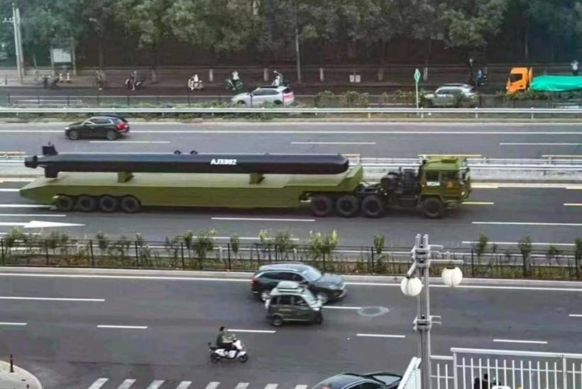 Geçit töreni provalarında görüldüler: Yeni silahları ortaya çıktı - Resim : 3