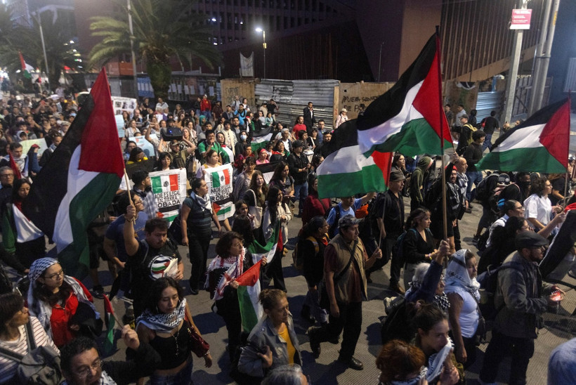 Dünya İsrail'e karşı ayağa kalktı - Resim : 4