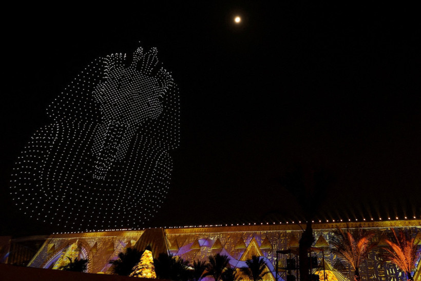 "Dördüncü Piramit" büyük gösterilerle açıldı - Resim : 3