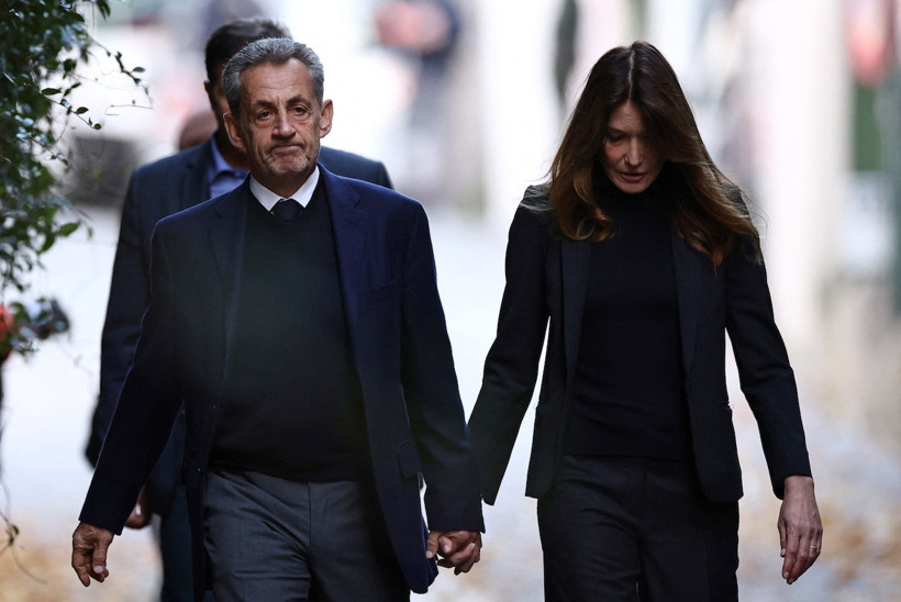 Eski First Lady'den Sarkozy'e anlamlı mesaj - Resim : 1