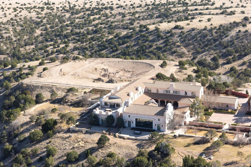 'Bebek fabrikası' ve 'gömülü ceset' iddialarıyla gündemde: Epstein'in çiftliği yıllar sonra arandı - Resim: 2
