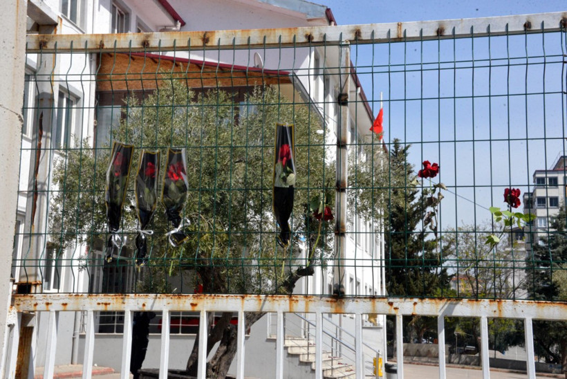 Saldırgan, çantası aranmadan okula alınmıyormuş - Resim : 2