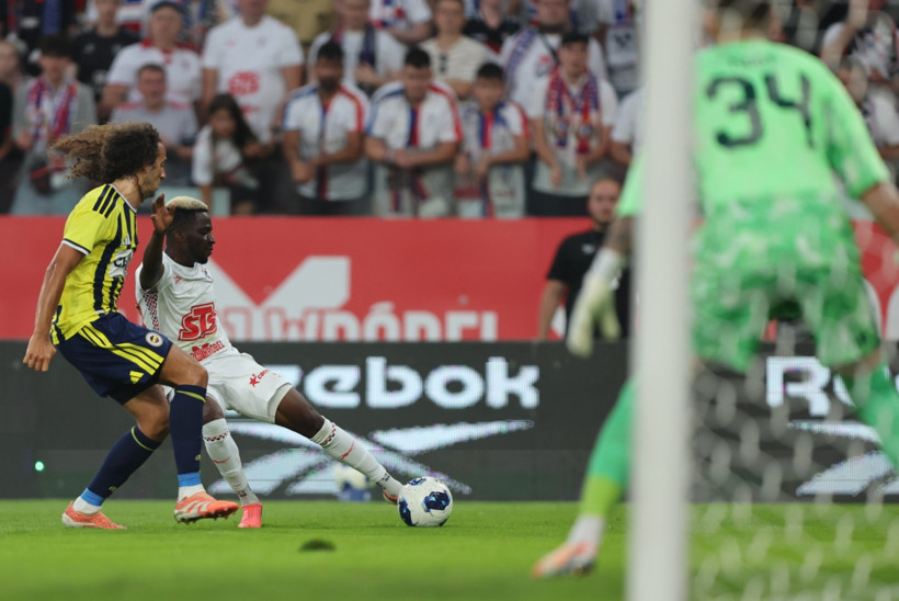 Fenerbahçe, Polonya'da Talisca ile turladı - Resim : 1