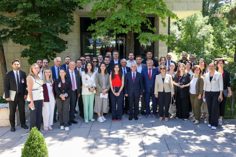 Yeni Parti 60 ilde örgütlenecek - Resim : 1