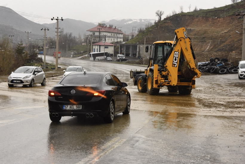 2 ay sonra aynı manzara: Heyelan tekrar etti - Resim : 2