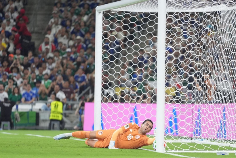 Dünya Kupası'nda Türkiye'den kötüsü de varmış: 2 maçta 9 gol yiyerek elendiler - Resim: 3