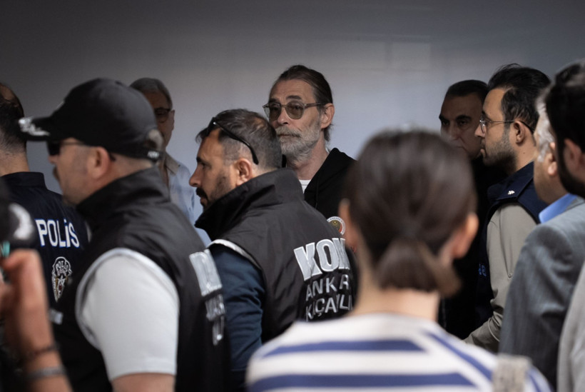 Etimesgut Belediyesi'ne operasyon: Başkan Erdal Beşikçioğlu gözaltına alındı - Resim : 2