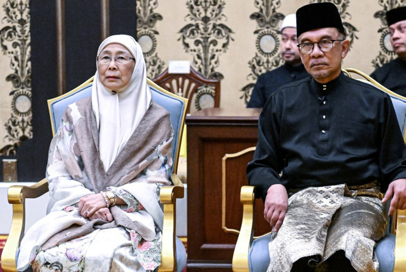 Putin taht diyaloğunu anlattı: Malezya Başbakanı gülme krizine girdi - Resim : 2