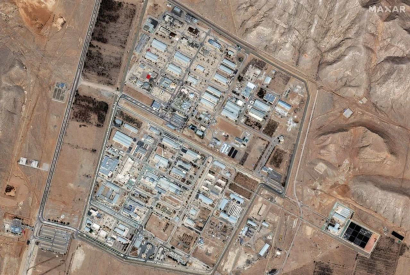 İsrail, İsfahan'daki nükleer tesise saldırdı - Resim : 1