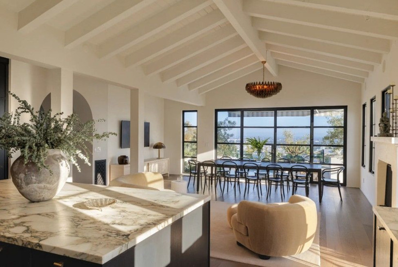 Brad Pitt hırsızlık travmasını atlatamadı, rock yıldızından yüksek güvenlikli malikane satın aldı - Resim: 8