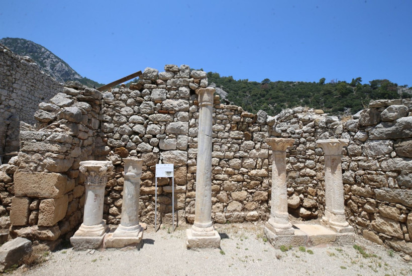 Olympos Antik Kenti'nde tarihe ışık tutan mozaikler bulundu - Resim: 22