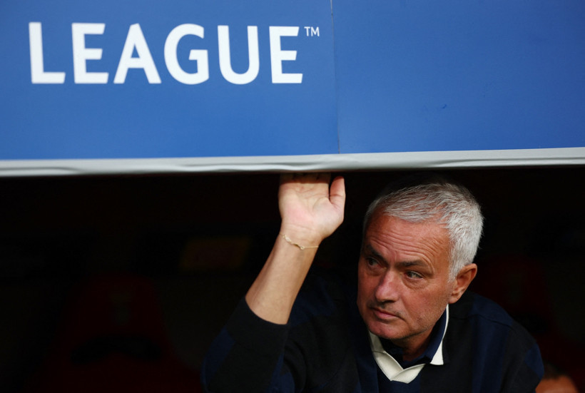 Jose Mourinho cephesi konuştu: Ali Koç ve ünlü menajere tepki - Resim : 1