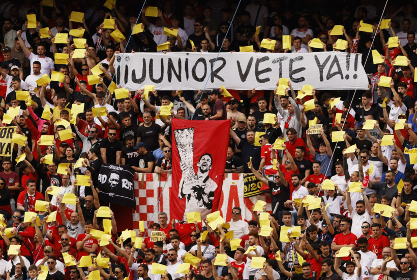 Atletico Madrid, Sevilla'yı son dakikada yıktı: Barça ve Real'e bu iş bitmedi mesajı - Resim : 1