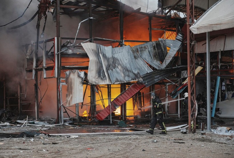 Rusya, SİHA ile Ukrayna'daki pazarı vurdu - Resim: 6