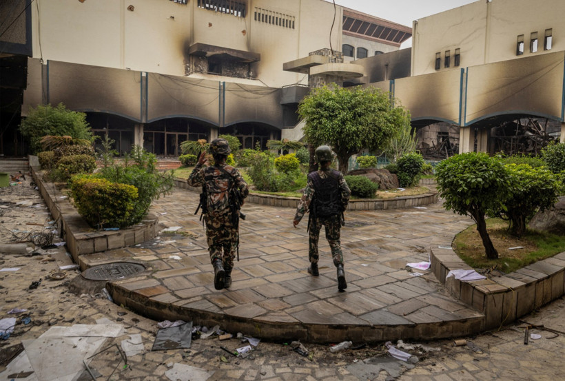 Nepal'de ordu sokakta, Z kuşağı onu istiyor - Resim : 3