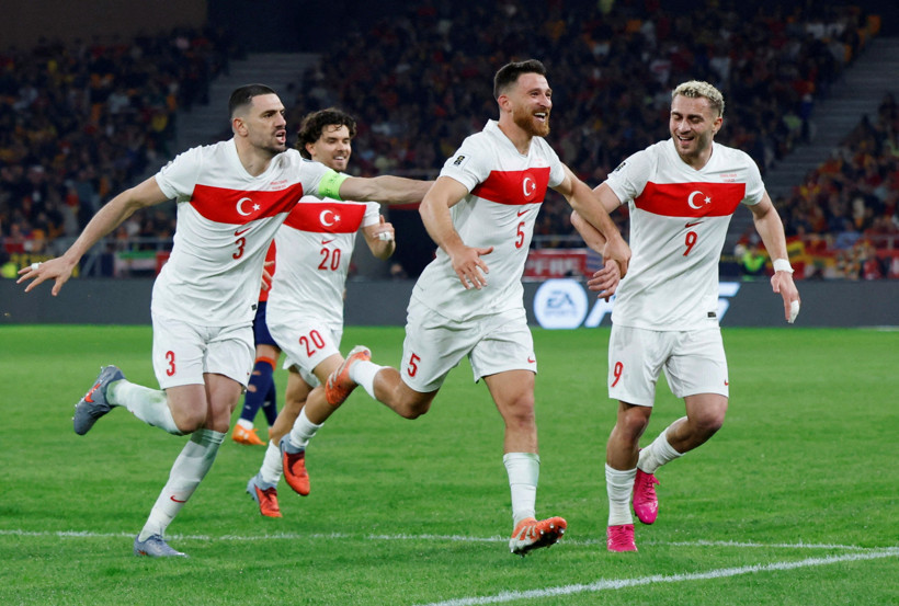 Milli Takım'da Fatih Terim'den sonra ilk: 7 yıllık hasret bitti - Resim : 1