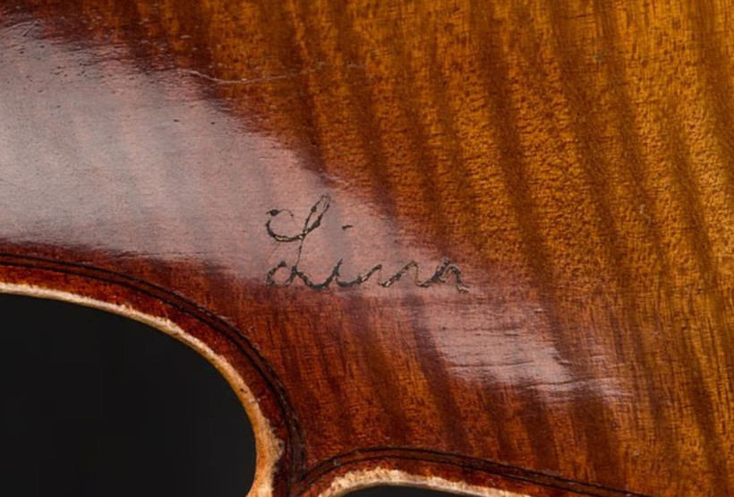 Einstein'ın Nazilerden sakladığı kemanı satışa çıktı - Resim : 1