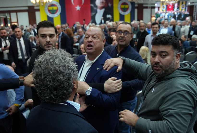 Fenerbahçe Yüksek Divan Kurulu'nda 'İncek' kavgası - Resim : 2