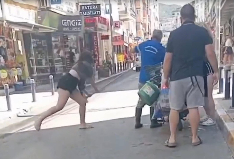 İkisi de 17 yaşında, belediye çalışanına sopayla saldırdılar - Resim : 5