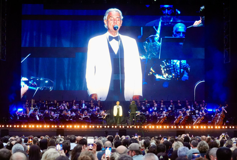 Andrea Bocelli İstanbul’da müzik ziyafeti sundu - Resim : 1