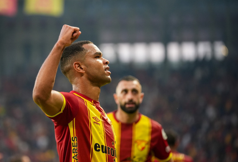 Göztepe'nin yükünü yabancılar çekiyor - Resim : 1